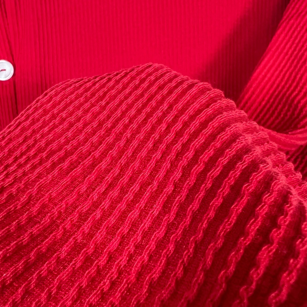 Red high neck ribbed top, size 2X - Picture 5 of 6